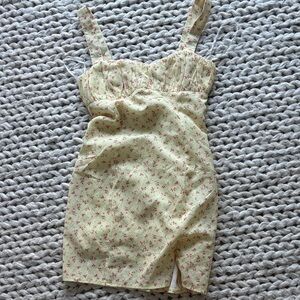 Princess Polly Yellow Floral Dress Never Worn US2